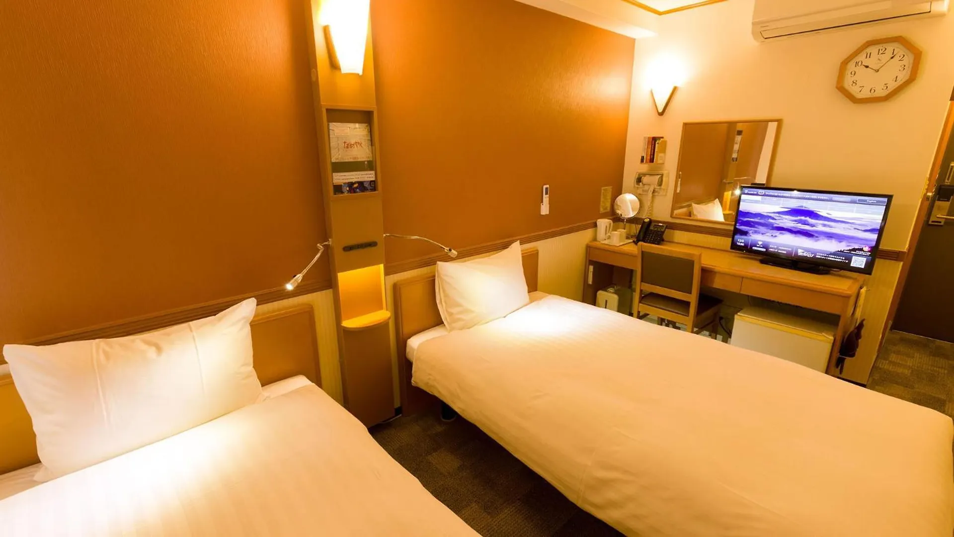Toyoko Inn Osaka Honmachi No1 3*,