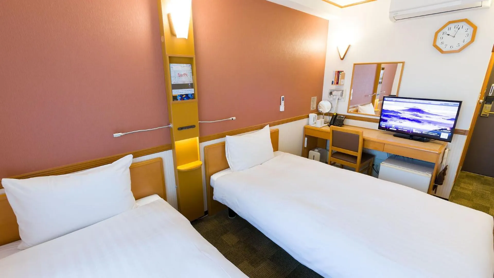 Toyoko Inn Osaka Honmachi No1 Hotel